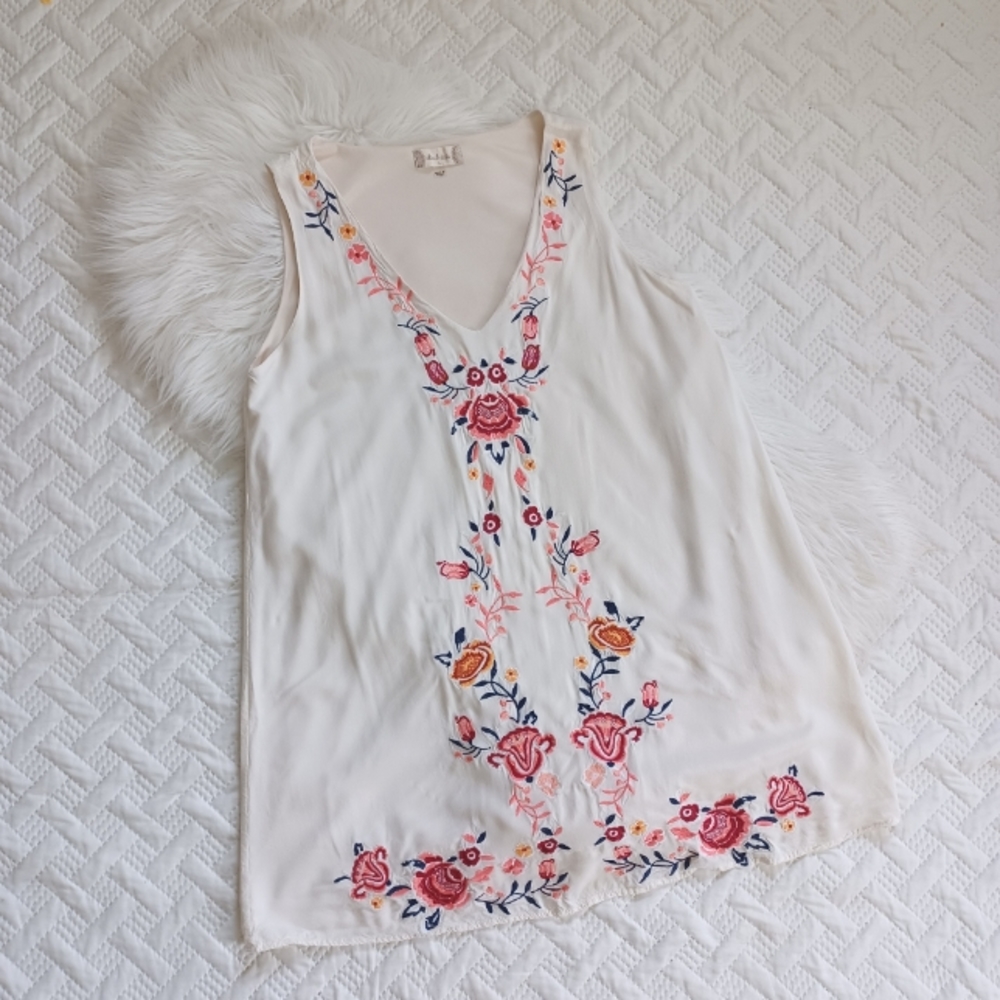 Embroidered Floral White Dress